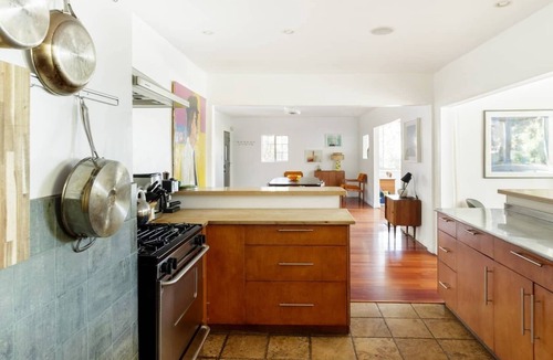 Silver Lake House | Silver Lake Mid-century Nestled in the Treetops