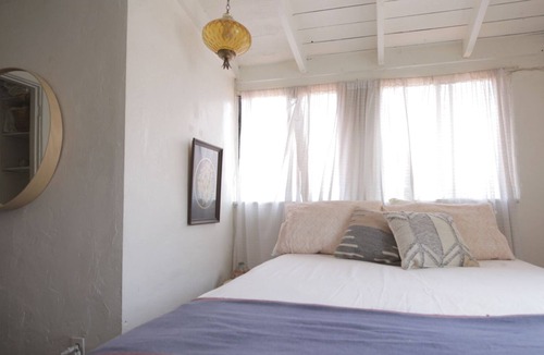 Sunset Junction Apartment | Silverlake Bohemian Bungalow