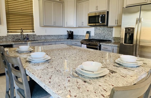 North Natomas House | Single family home 3 beds, 2.5 baths, close to everything for 31 nights or more