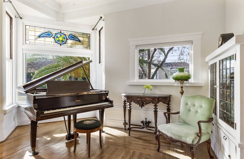 San Jose Villa | SJ Downtown Landmark Virginian Style Experience