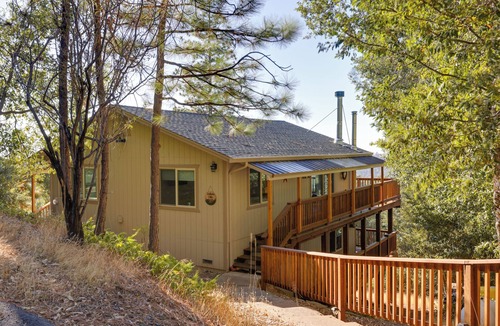 Tuolumne House | Ski, Hike & Fish: Mtn-View Gem w/Deck in Tuolumne