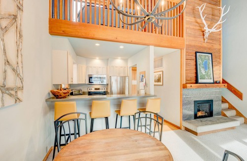 Tahoe Woods House | Ski-in/ski-out townhome with fireplace, pool, hot tub & on-site ski/sled hill