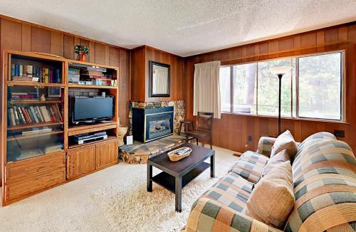 Tahoe Island House | Sky Meadows Charmer
