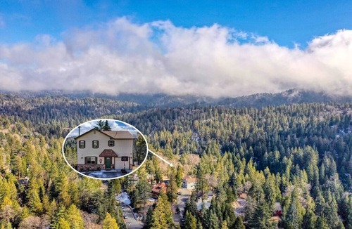 Twin Peaks Cabin | Sky Ridge Cabin · Culdesac w/Level Entry Access & Entertainment