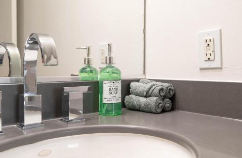 NoHo Arts District Apartment | Skyline Suites