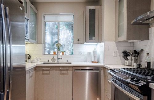 Miracle Mile Apartment | Sleek Art Loft in Beverly Grove