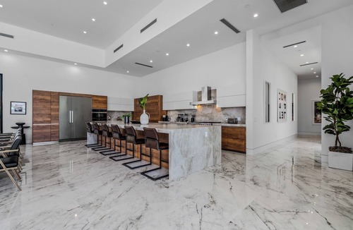 Indio House | Sleeps 54 | 3 Luxury Villas w/Pool + Spa, Pickleball | Bravo by AvantStay