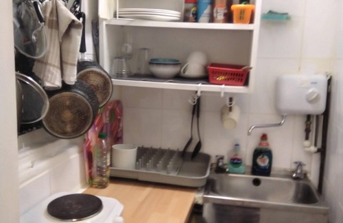 Whitechapel Apartment | Small Cosy Studio near City, Aldgate East