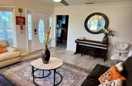 Monterey Park House | Smooth Seamless Stay · 5 Ensuite Bedroom Gem!