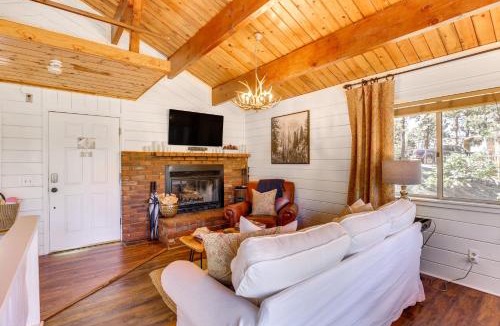 Arrowbear Lake House | Snow Valley Hideaway Arrowbear Lake Retreat
