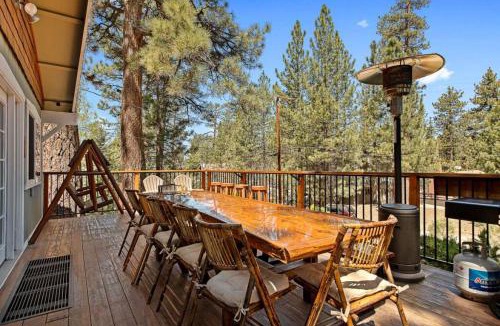 Fox Farm House | Snowcrest Lodge in Exclusive Fox Farm