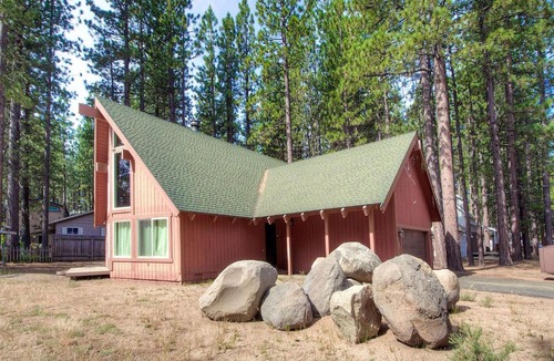 Black Bart House | Snowshoe Chalet by Lake Tahoe Accommodations