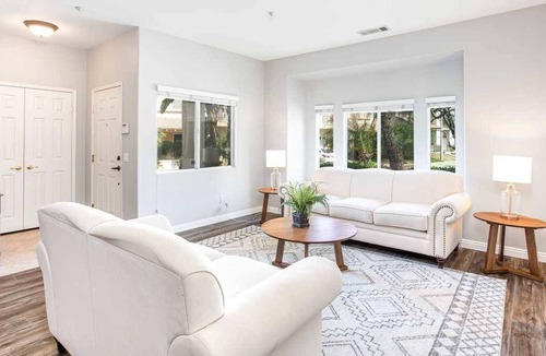 Loma Linda House | SoCal Masterwork on Gower
