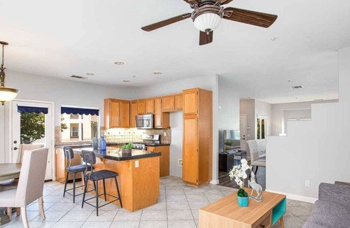 Loma Linda House | SoCal Masterwork on Gower
