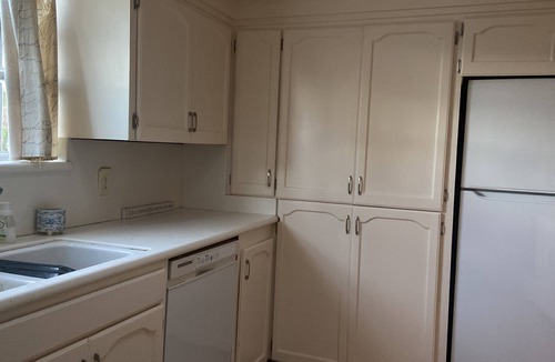 Willow Glen House | Solar Heated Pool, Staycation Lovely 3bed/2ba Home