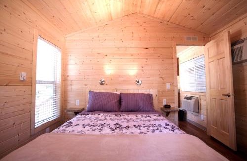 Acton Resort | Soledad Canyon Cottage 5