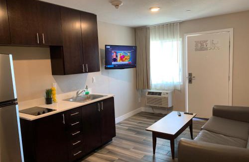 Mission Hills Hotel | Solis Place in Old Town