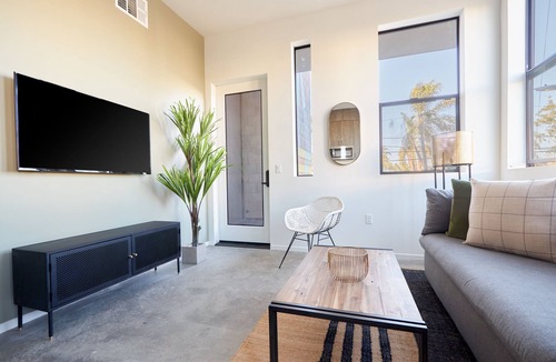 North Park Apartment | Sonder at Jackwill Flats | One-Bedroom Apartment w/ Balcony