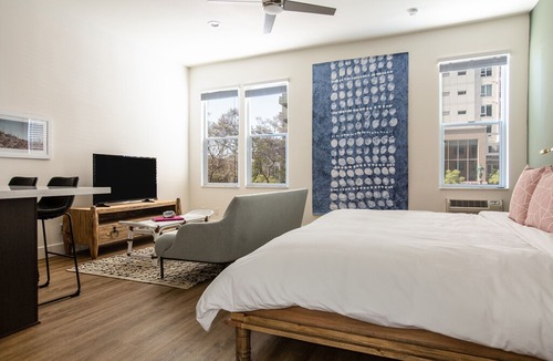 Downtown San Diego Apartment | Sonder | State Suites | Lovely Studio