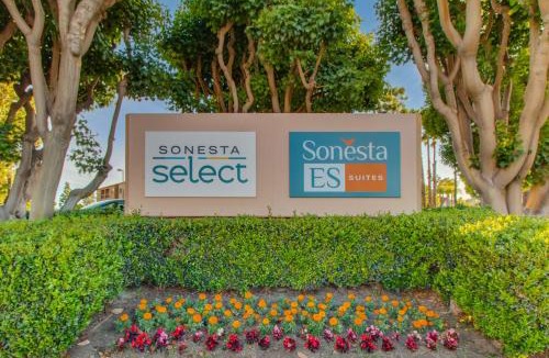 Downtown Village Hotel | Sonesta ES Suites Huntington Beach Fountain Valley