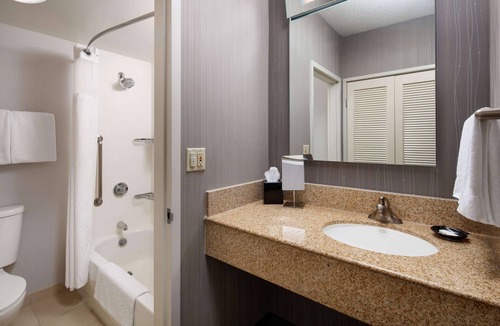Laguna Hills Hotel | Sonesta Select Laguna Hills Irvine Spectrum
