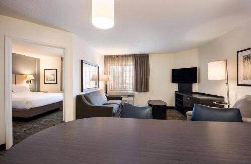 Irvine Hotel | Sonesta Simply Suites Irvine Spectrum