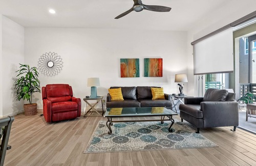 Del Obispo House | Sophisticated New Townhome - Walk to Doheny Beach & Dana Point Harbor