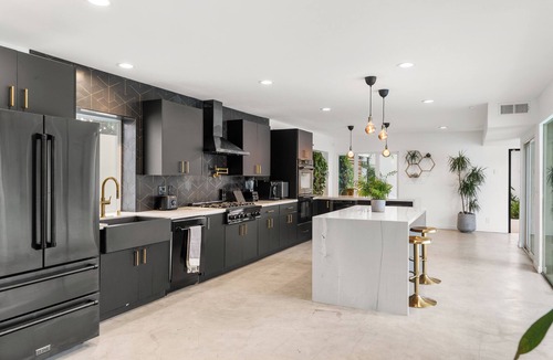 Northridge House | Soul LA House - 4bd, pool, oasis yard, sauna, gym