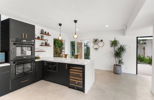 Northridge House | Soul LA House - 4bd, pool, oasis yard, sauna, gym