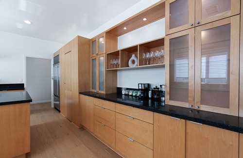 Mid-Wilshire House | Sound Stage by Colby & Conrad