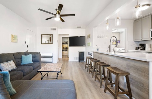 South Mission Beach Condo | South Mission Beach half block to the Pacific Ocean - West of Mission Blvd