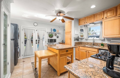 South Redlands House | South Redlands Adorable 2 bedroom Cottage