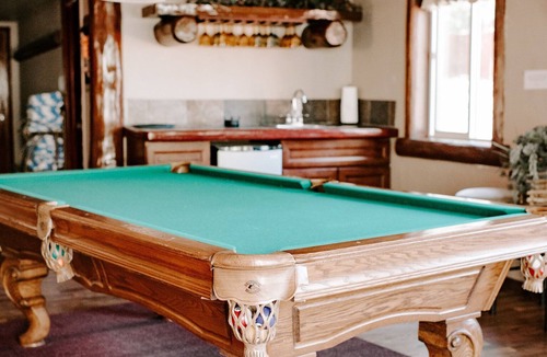 Big Bear Lake House | Space for families, theatre, game room, hot tub.