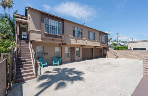 Park Mesa Heights Apartment | Spacious 1Bedroom w/laundry, near stadiums/hospitals/metro