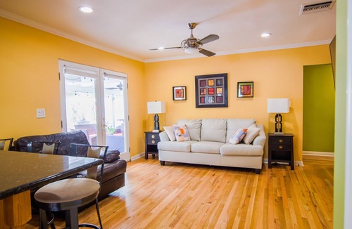 Westchester House | Spacious 2BR House near LAX/beach/So-fi Stadium/forum