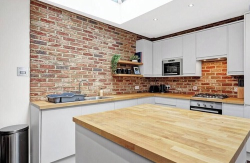 Limehouse House | Spacious 3-bedroom house close to the City.