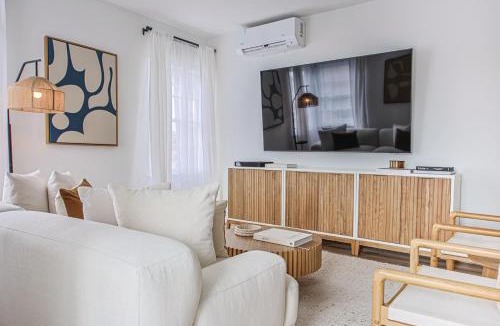 View Park-Windsor Hills Apartment | Spacious 3-Bedroom Apartment with Prime Location near USC and Staples Center