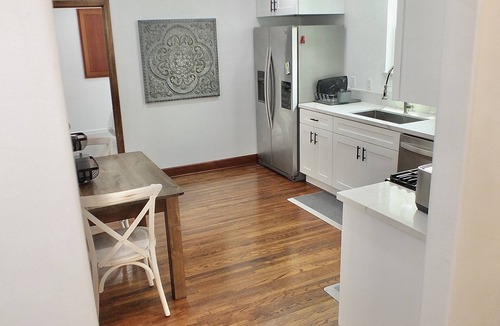 Belmont Shore House | Spacious 3 bedrooms 2 bathroom beach house, 140 yards to Bayshore Beach