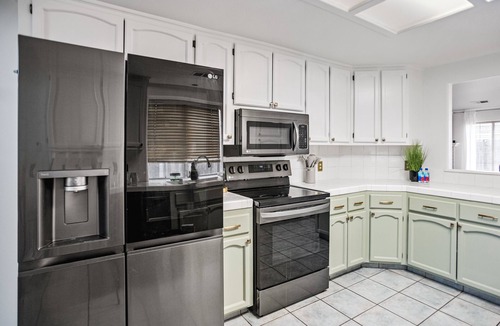 Merced House | Spacious 3 BR Casa near UC Merced with Pool