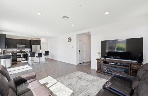 Folsom House | Spacious 3BR Home with Charming Backyard home