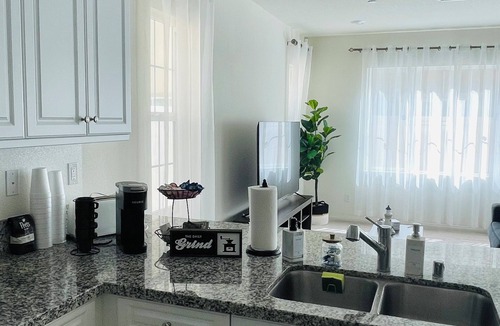 Chino House | Spacious 4-bedroom house with WiFi, AC in peaceful Chino
