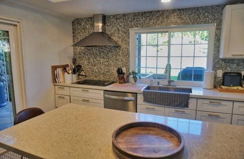 Tierrasanta House | Spacious 4-bedroom suburban retreat in San Diego! Backyard, BBQ, Pool & Jacuzzi