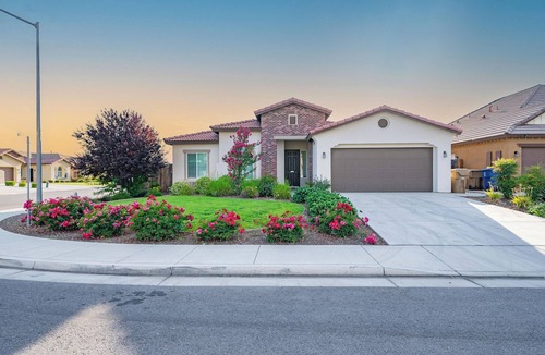 Greenacres House | Spacious 4-bedroom house in a phenomenal location