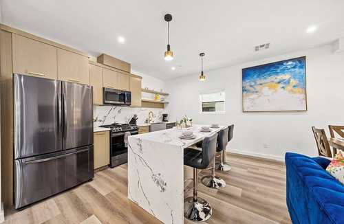 Rampart Village House | Spacious 4-bedroom 4-baths house in Los Angeles with gated Parking