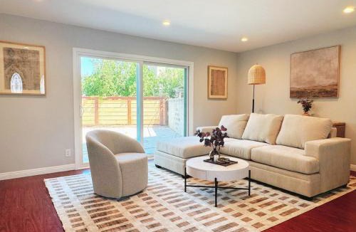 Hacienda Heights House | Spacious 4B2B HOUSE DTLA & Disney Office Gym