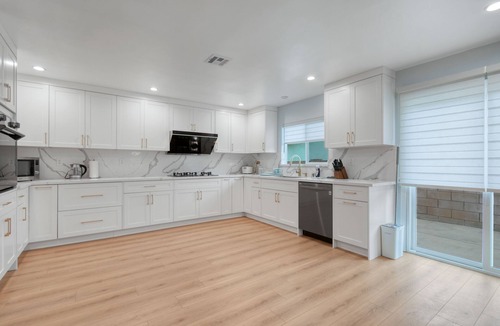 East Pasadena House | Spacious 4B3B new house in Pasadena