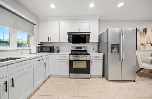 Pasadena House | Spacious 5-bedroom house with WiFi and fitness room in fabulous San Marino