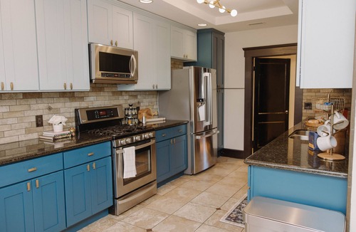 North Park House | Spacious 6BR near Balboa Park with hot tub, game room & room for 15 - perfect for families or groups