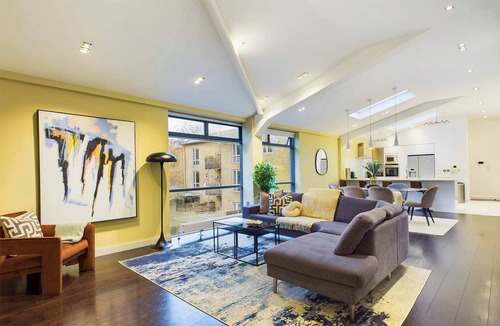 Belsize Park Apartment | Spacious and Modern Apartment near Belsize Park