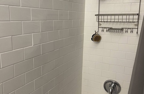 Westlake House | Spacious Apt In DTLA Perfect for Walking Tourists!